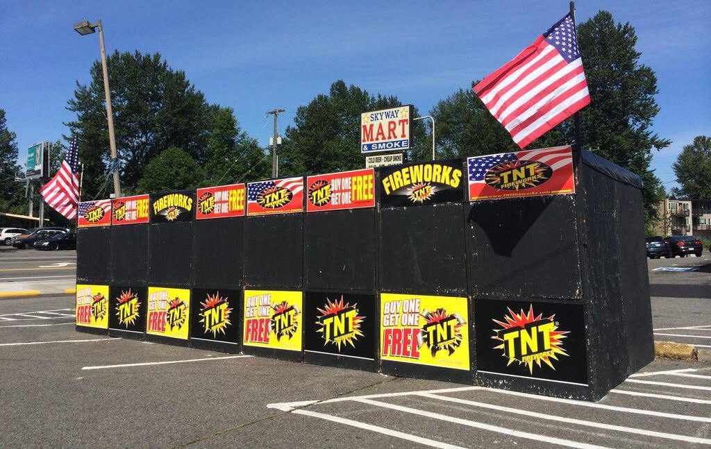 TNT Fireworks stand in Skyway